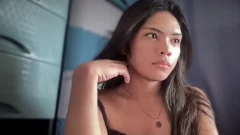 Snapshot of yourehot_pretty chatting on May 2026 01:58:01 AM Do read my bio online show from May 2026 01:58:01 AM