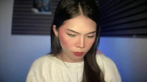Snapshot of yourehot_pretty chatting on June 2026 05:34:02 PM Do read my bio online show from June 2026 05:34:02 PM