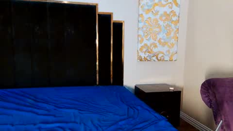 Horny Hotwife Wants To Play online show from September 2025 06:46:01 AM