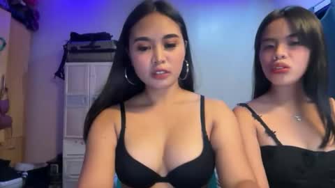Snapshot of yourfantasyyy_ chatting on April 2026 10:37:01 AM yourfantasyyy_ online show from April 2026 10:37:01 AM