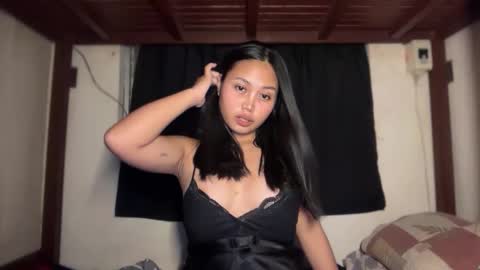 Snapshot of yourfantasyyy_ chatting on April 2026 07:14:01 PM yourfantasyyy_ online show from April 2026 07:14:01 PM