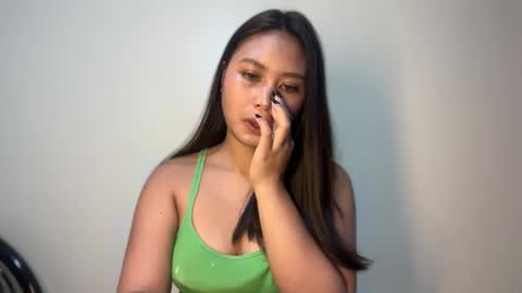 Snapshot of yourfantasyyy_ chatting on May 2026 09:33:02 PM yourfantasyyy_ online show from May 2026 09:33:02 PM