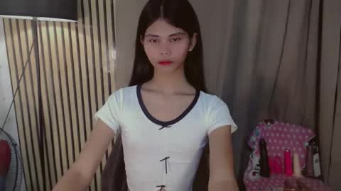 Vivian online show from February 2026 12:49:01 AM