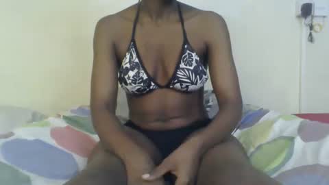 Snapshot of yourfreakygurl20 chatting on December 2025 06:07:01 AM Freaky online show from December 2025 06:07:01 AM