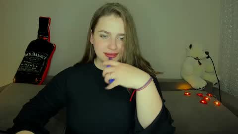 yourgem__ online show from February 2025 10:39:02 PM