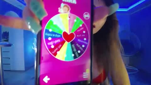 call meKira online show from December 2024 12:19:01 PM