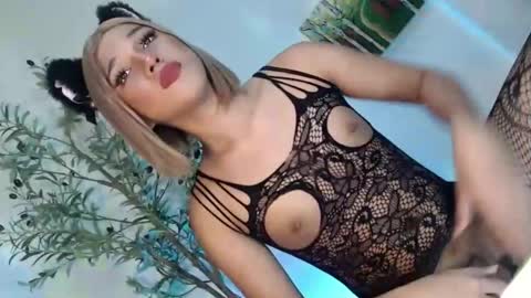 Snapshot of yourgirlnextdoor18 chatting on May 2026 03:24:01 AM yourgirlnextdoor18 online show from May 2026 03:24:01 AM
