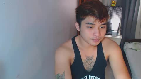 Snapshot of yourhandsome_hunk chatting on February 2025 05:26:02 PM Paul online show from February 2025 05:26:02 PM