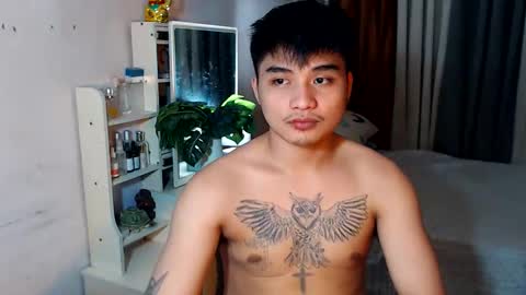 Snapshot of yourhandsome_hunk chatting on June 2026 06:10:02 PM Paul online show from June 2026 06:10:02 PM