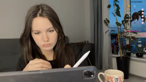 Aida online show from December 2024 10:24:01 AM