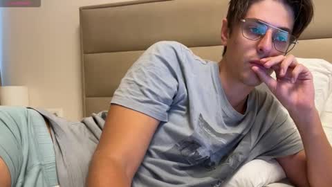 Chris online show from October 2025 08:20:02 AM