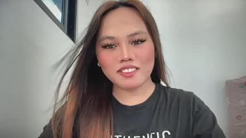 Snapshot of yourhotgirl_lyn chatting on June 2026 06:27:02 AM yourhotgirl_lyn online show from June 2026 06:27:02 AM