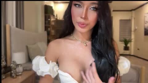 Pearl online show from October 2025 12:16:01 PM