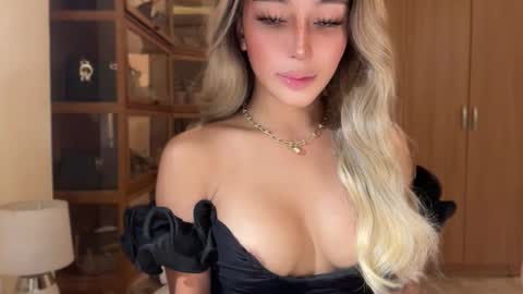 Pearl online show from February 2026 12:28:01 PM