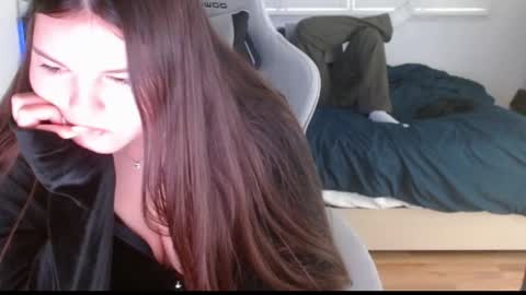 yourmila1 online show from February 2026 11:12:01 PM