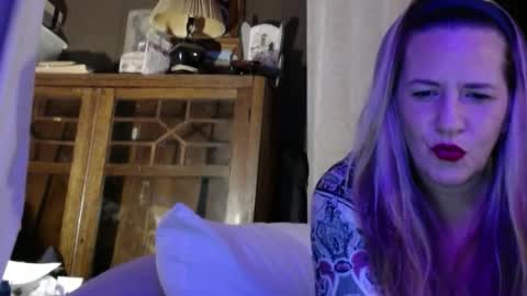 yourmomma999 online show from January 2025 05:37:02 AM