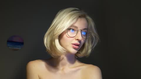 Eva online show from January 2025 02:39:02 AM