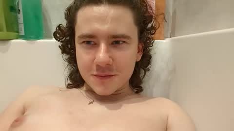 Snapshot of yourpantyhosesla_ve chatting on November 2025 01:38:02 AM Nylon slave online show from November 2025 01:38:02 AM