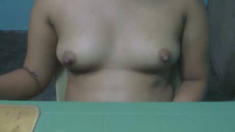Snapshot of yourpinay_belle chatting on May 2026 01:44:01 AM Belle online show from May 2026 01:44:01 AM