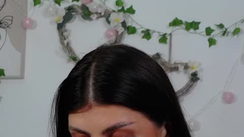 Snapshot of yours_goddess chatting on June 2026 04:24:02 AM yours_goddess online show from June 2026 04:24:02 AM