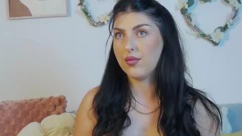 Snapshot of yours_goddess chatting on July 2026 10:58:02 AM yours_goddess online show from July 2026 10:58:02 AM