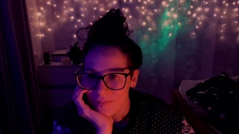 Snapshot of yourscosmic chatting on December 2024 02:16:02 PM Yours Cosmic online show from December 2024 02:16:02 PM