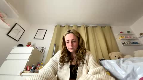 yoursofiablack online show from October 2025 03:45:01 PM