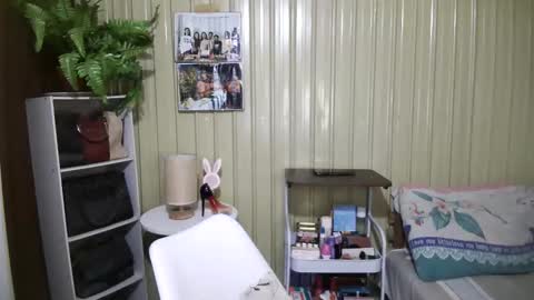 Snapshot of yoursubmissive_larah chatting on April 2026 06:55:02 AM yoursubmissive_larah online show from April 2026 06:55:02 AM
