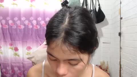 Snapshot of yoursweet_asian20 chatting on February 2025 05:56:02 AM Maddie online show from February 2025 05:56:02 AM