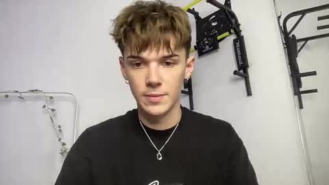 yoursweetyguy online show from November 2025 03:35:01 PM