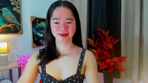 yourtinybunny online show from November 2025 10:26:01 AM