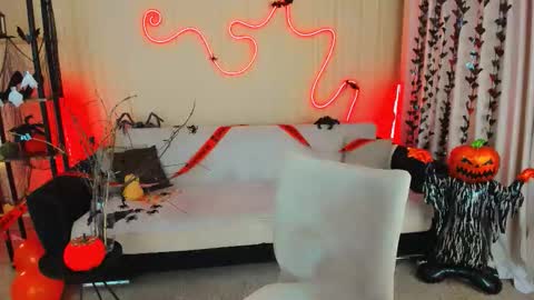 Alice online show from October 2025 09:11:04 AM