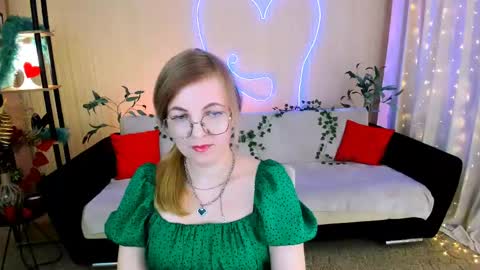 Snapshot of youruniverser chatting on June 2026 09:24:01 AM Alice online show from June 2026 09:24:01 AM