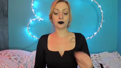 YourVenus00 -Follow my OF online show from February 2025 05:33:01 PM