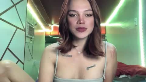 Snapshot of yourwildestdreamgirl chatting on June 2026 02:53:01 AM ANDREA online show from June 2026 02:53:01 AM