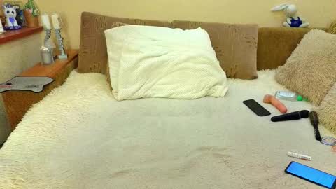 YourXQueen online show from March 2026 05:48:01 AM