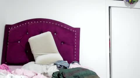 Snapshot of youwishtobeme chatting on January 2025 02:44:02 AM elizabeth ju online show from January 2025 02:44:02 AM