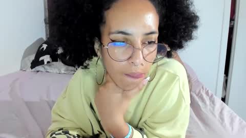 Snapshot of youwishtobeme chatting on February 2025 11:25:02 PM elizabeth ju online show from February 2025 11:25:02 PM