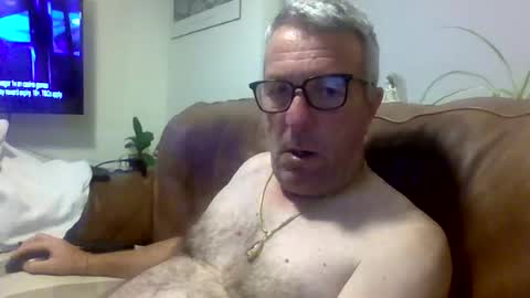 Snapshot of yragbew chatting on July 2026 02:49:02 AM Daddiesgirl online show from July 2026 02:49:02 AM
