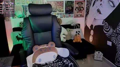    rawr   Anne Independent model      online show from October 2025 12:44:02 AM