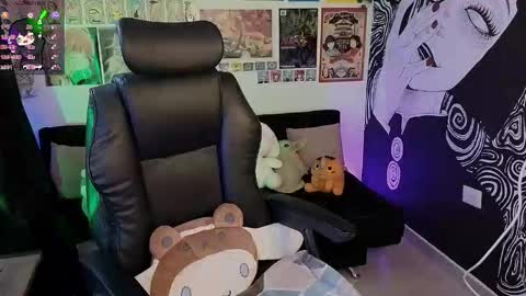    rawr   Anne Independent model      online show from November 2025 06:06:02 PM