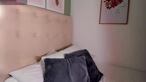 Yuliet online show from February 2025 06:33:02 PM