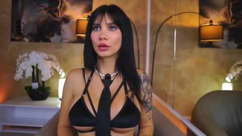 Yulia online show from October 2025 06:50:02 PM