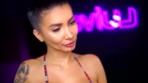 Yulia online show from November 2025 08:32:01 PM