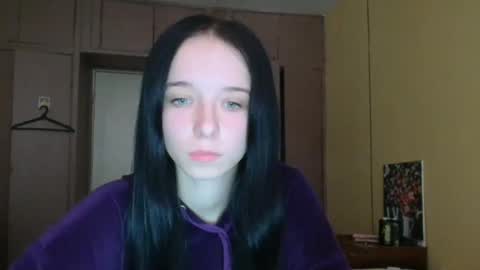 Yuliia online show from September 2025 07:58:01 AM