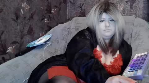 yuliiared online show from July 2026 07:18:01 PM