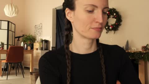 yulla dao online show from December 2024 10:11:02 AM