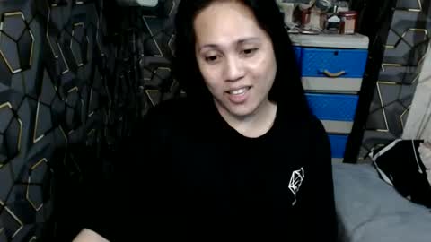 yumi online show from October 2025 03:49:01 PM