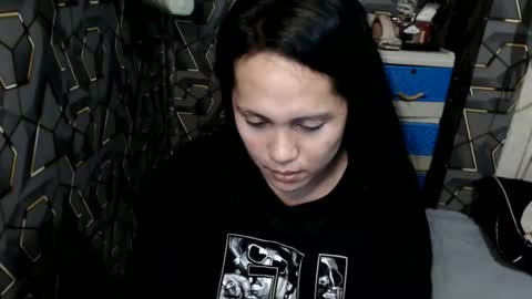 yumi online show from November 2025 02:39:01 PM