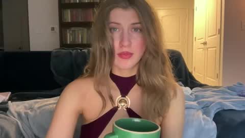 yumiandwolf online show from February 2025 04:44:01 AM